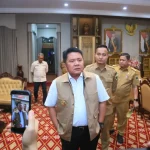 Herman Deru Pastikan Pesawat untuk Operasi Dry Ice Berangkat Besok ke Sumsel