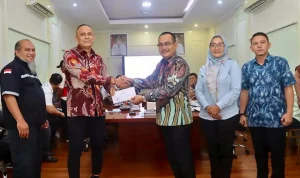 Kontraktor optimistis Jembatan P6 Sungai Lalan tersambung 31 Januari 2027. Progres revitalisasi mencapai 69,98 persen atau melampaui target.
