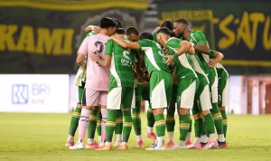 Persebaya-Tak-Ingin-Kehilangan-Momentum-1791512612 Persebaya Bidik Tiga Poin di Markas Isenmulang Kalteng FC, Tavares Minta Pemain Fokus
