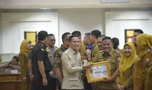 Damkarmat dan 9 OPD Terbaik di Palembang Raih Penghargaan PEKPPP 2026, Ratu Dewa Ingatkan ASN Tak Persulit Warga