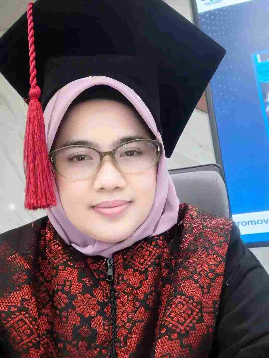 Prof. Dr. Hj. Uswatun Hasanah, M.Ag Dirda LPK Sakinah Kota Palembang,  Guru Besar Ilmu Hadis UIN Raden Fatah Palembang