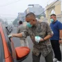 Cegah Dampak Buruk Kualitas Udara, Pemkot Palembang Bagikan 15.000 Masker Gratis