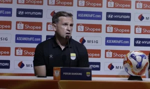 igor_preskon_1791476587343886997 Igor Tolic Puji Kecerdasan Pemain Persib Usai Remontada 3-1 atas Port FC